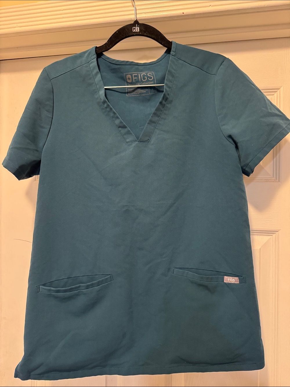 FIGS Teal V-Neck Short Sleeve Scrub Top